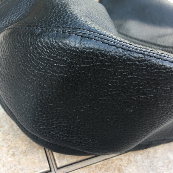 Vince Camuto black leather chain purse handbag - Picture 12 of 13